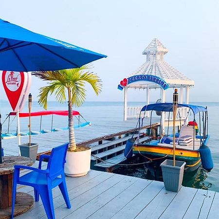 Restaurante Y Hotel “La Pesca” Puerto Barrios Eksteriør bilde