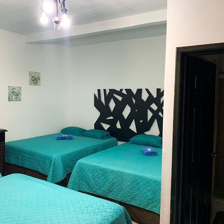 Restaurante Y Hotel “La Pesca” Puerto Barrios Eksteriør bilde