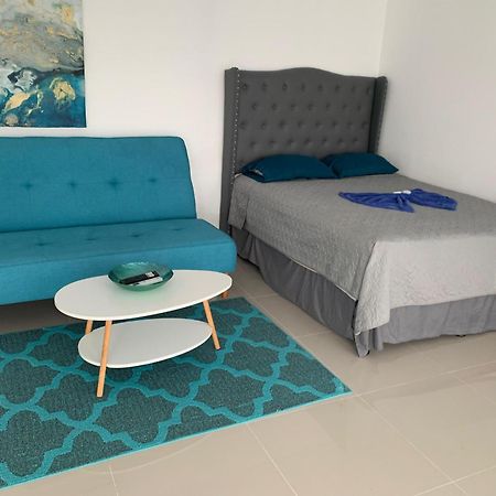 Restaurante Y Hotel “La Pesca” Puerto Barrios Eksteriør bilde