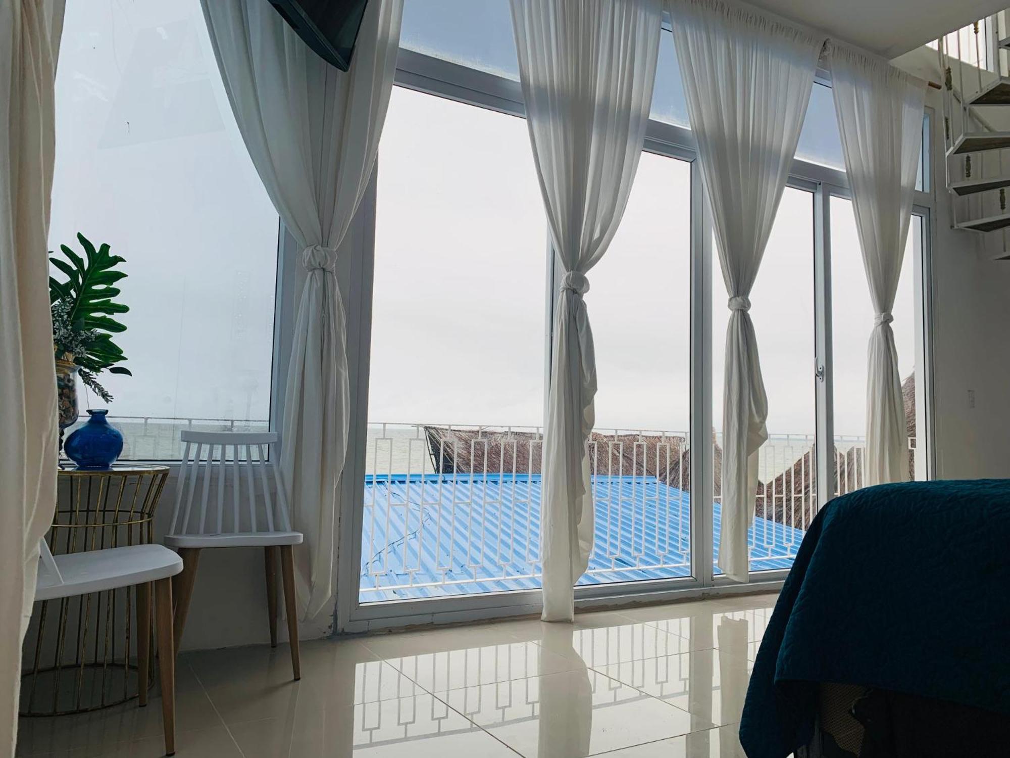 Restaurante Y Hotel “La Pesca” Puerto Barrios Eksteriør bilde